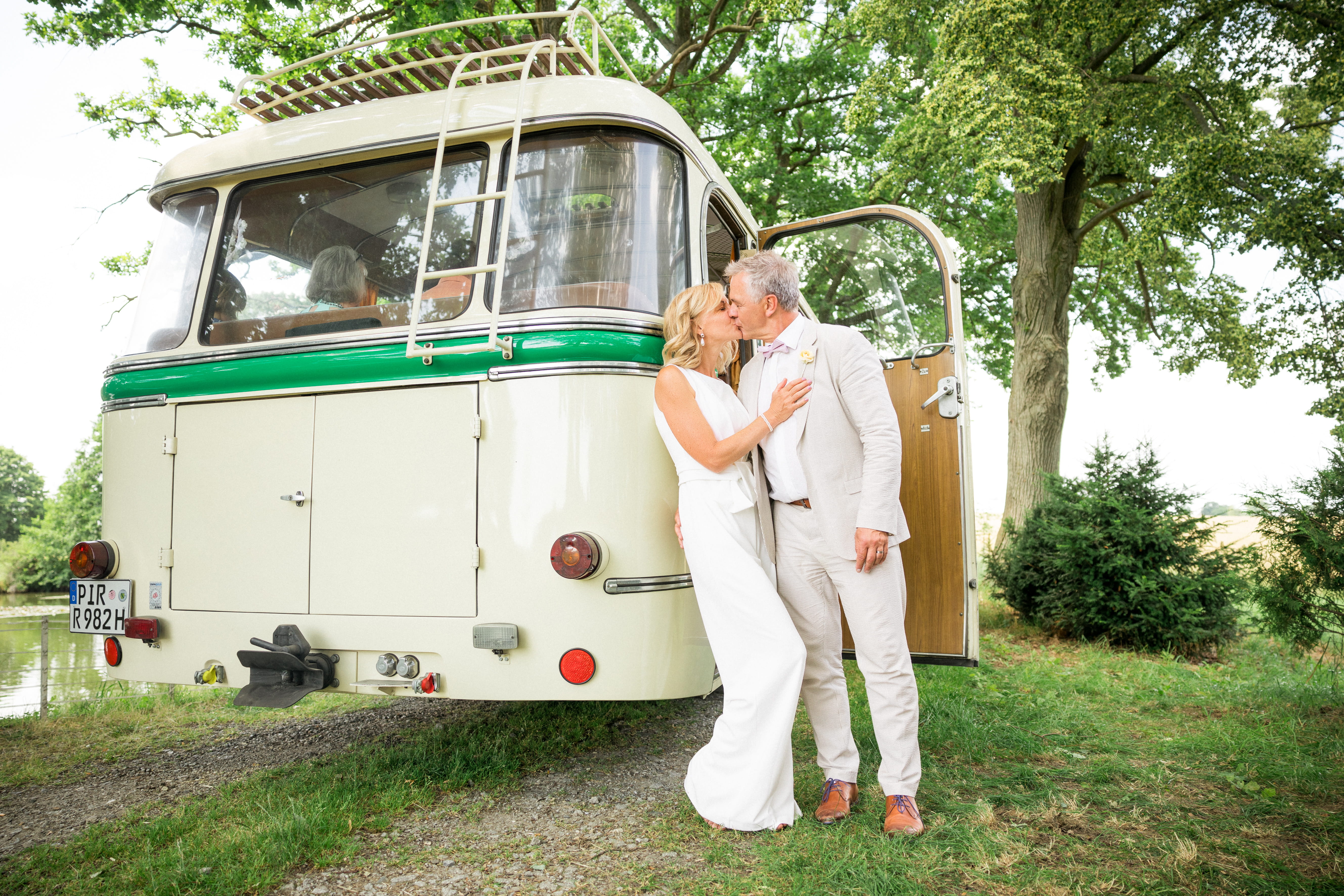 trauung-bus-see
